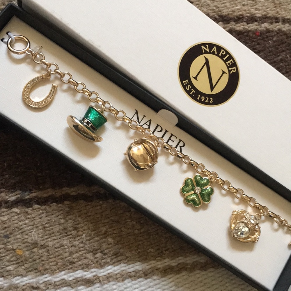 New Napier Irish Bracelet w/ Clover & Horseshoe